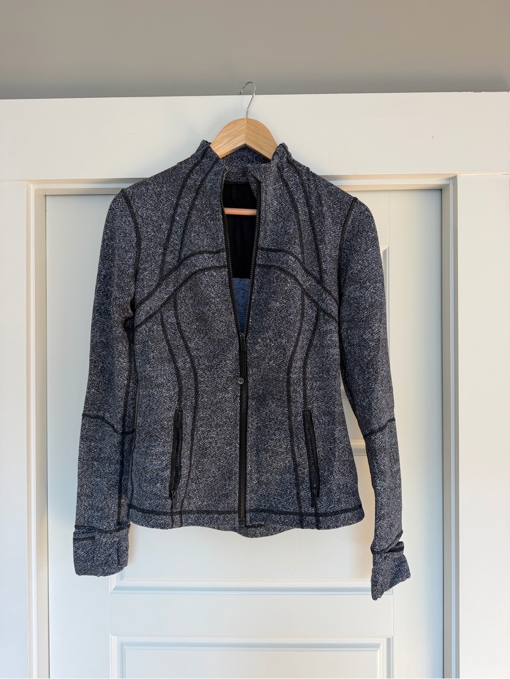 Lululemon athletic zip jacket with thumb holes & pockets